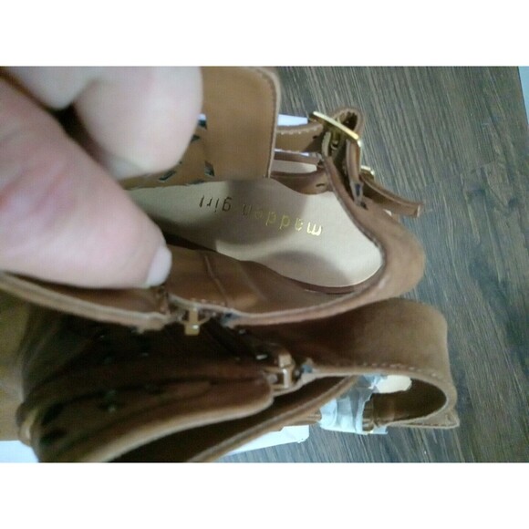 madden girl Addy suede brown chevron cutout peep toe block heel Bootie Size 9.5 - Picture 8 of 9